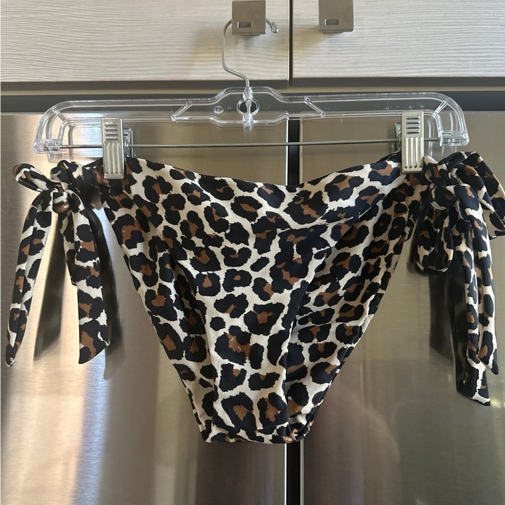 Trending animal print Mumu Mermaid Leopard Print Bikini Bottoms🐾